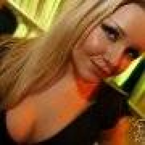 Crystal  Parma , Emilia Romagna, la modella Crystal  per incontri e chat Parma online. Foto, videochat, gallery e status online