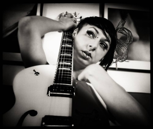 Cherryflower  Bologna , Emilia Romagna, la modella Cherryflower  per incontri e chat Bologna online. Foto, videochat, gallery e status online