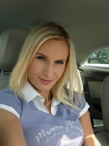 Modella-urcaina  Brescia , Lombardia, la modella Modella-urcaina  per incontri e chat Brescia online. Foto, videochat, gallery e status online