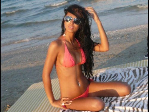 Elle  Milano , Lombardia, la modella Elle  per incontri e chat Milano online. Foto, videochat, gallery e status online