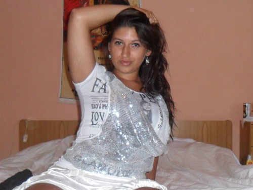 Raisha  Firenze , Toscana, la modella Raisha  per incontri e chat Firenze online. Foto, videochat, gallery e status online