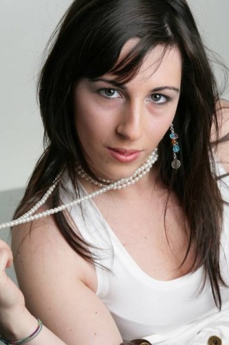 Divina_88   , , la modella Divina_88  per incontri e chat  online. Foto, videochat, gallery e status online