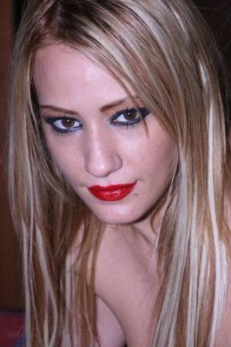 Nuvolarosa  Pisa , Toscana, la modella Nuvolarosa  per incontri e chat Pisa online. Foto, videochat, gallery e status online