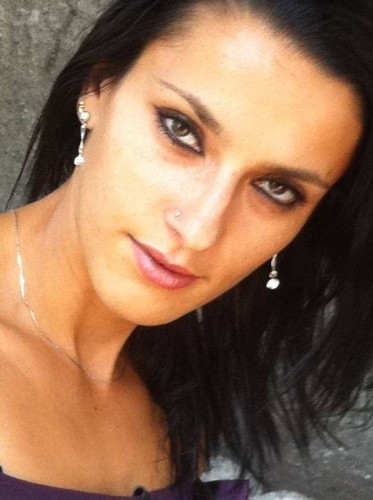 Chiara25  Genova , Liguria, la modella Chiara25  per incontri e chat Genova online. Foto, videochat, gallery e status online