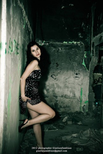 Kally   , , la modella Kally  per incontri e chat  online. Foto, videochat, gallery e status online