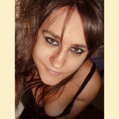 Danyela85   , , la modella Danyela85  per incontri e chat  online. Foto, videochat, gallery e status online