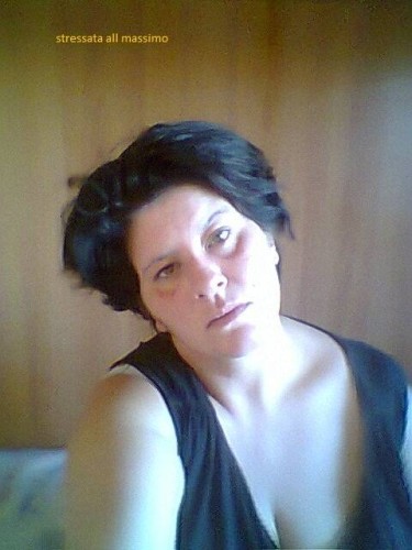 Stefania   , , la modella Stefania  per incontri e chat  online. Foto, videochat, gallery e status online