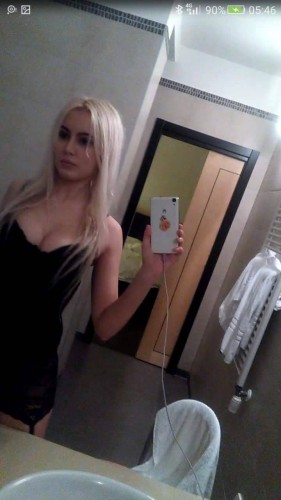 LaTuaRegina   , , la modella LaTuaRegina  per incontri e chat  online. Foto, videochat, gallery e status online