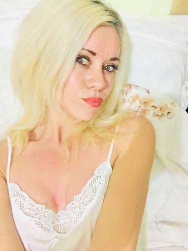 Maria09   , , la modella Maria09  per incontri e chat  online. Foto, videochat, gallery e status online