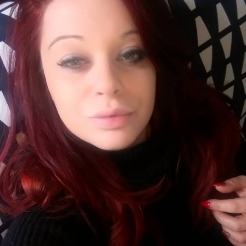 Miinnie  Roma , Lazio, la modella Miinnie  per incontri e chat Roma online. Foto, videochat, gallery e status online